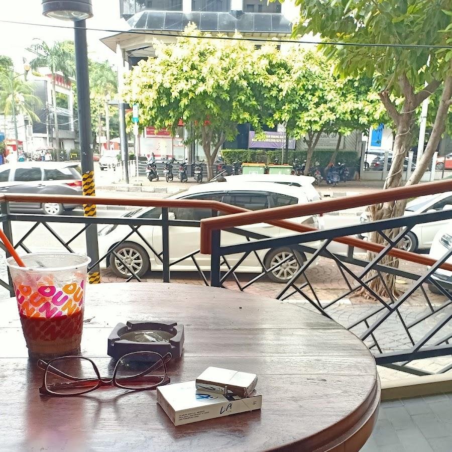 Dunkin', Menteng