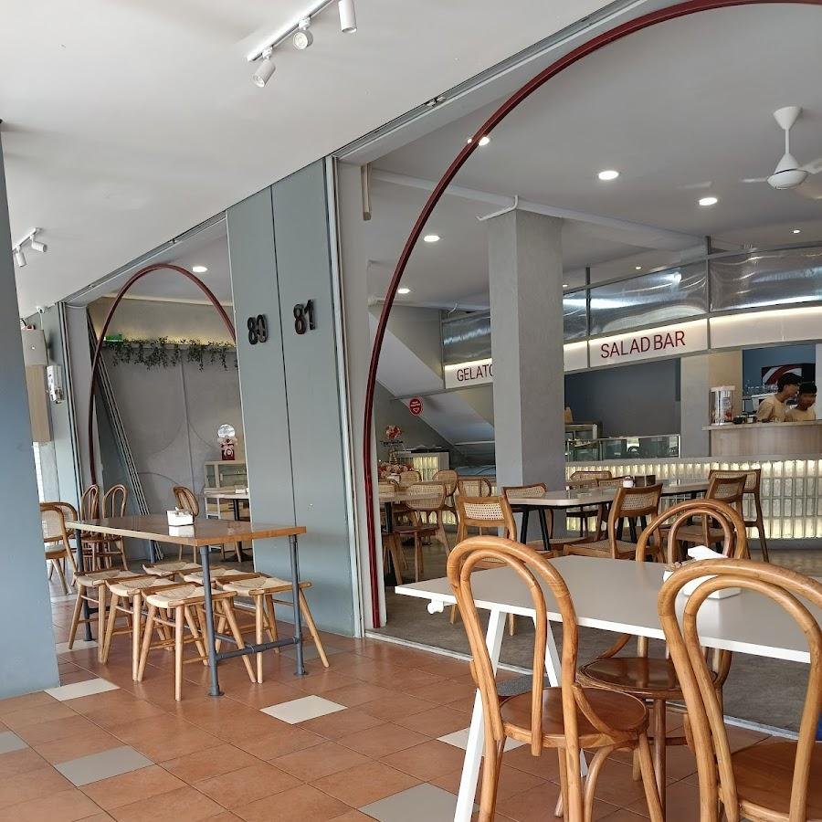 Eatalia Italian Delight, Padalarang
