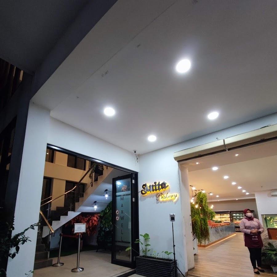 Maxwell Cafe & Bistro