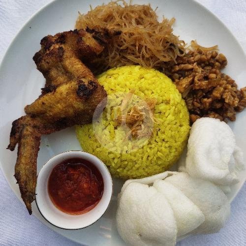 Nasi Kuning Biasa menu Nasi Kuning dan Ayam Bakar Dapur Ceria, Sarijadi