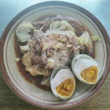 Ketoprak Telur Mata Sapi + Kerupuk menu Ketoprak Khas Cirebon Berkah 2, Sukabirus