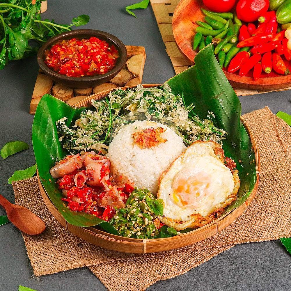 Nasi Telur Ceplok Binael Sambal Daging menu Dadar Beredar, Jaktim
