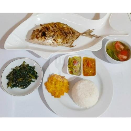 Paket Kuwe Bakar menu Dabu Dabu Ikan Bakar Seafood, Guru Mughni