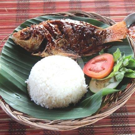 Ikan Bakar Atau Goreng + Nasi menu Warung Makan Wong Solo, Bendosari