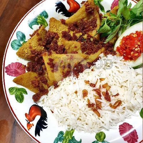 Nasi Krengsengan Daging menu Depot Gentong Mas, Mayjen Yono Suwoyo