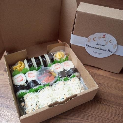 Hampers Sushi Large menu Sushi Mi, Kolonel Masturi