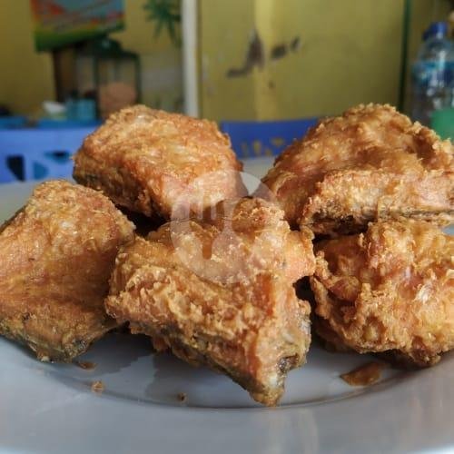 Ayam Kentaki Ala Warungg Pelangii menu Warung Makan Pelangi, Colomadu