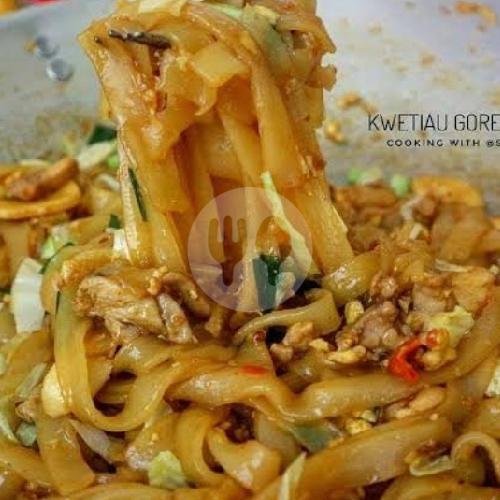 Kwe Tio Goreng + Es Teh menu Nasi Goreng Oase, Tegalsari