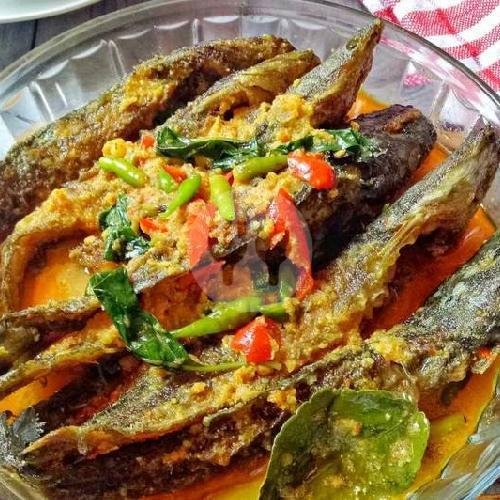 Lontong Opor Ayam Pedas menu Rm Gudeg Yogya Rh, OH Center