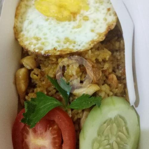 Mie Goreng Ayam menu Ayam Geprek Jozz, Matrijeron