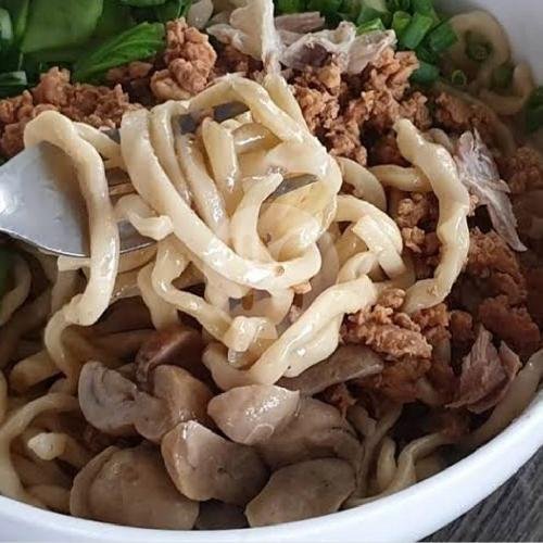Bakmi Kecil Ayam Jamur menu Bakmi Ncek, Jalan Kelinci