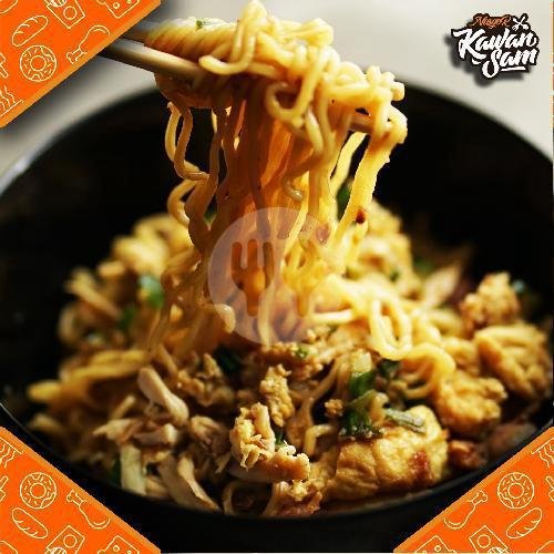 Review Dapur Kawan Sam: Nasi Goreng Lezat dengan Harga Terjangkau di Lowokwaru Malang