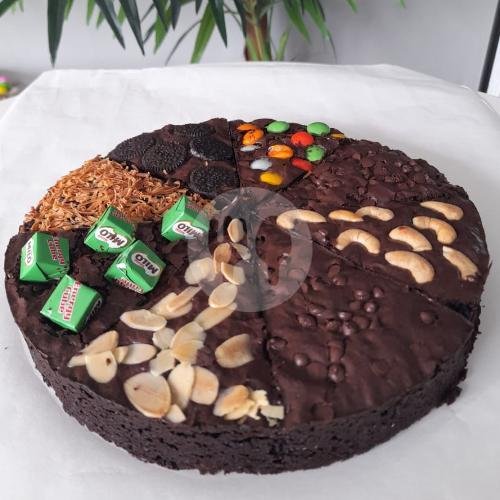 Muffin Isi 6 menu Kaneela Crust Pie Company, Antapani