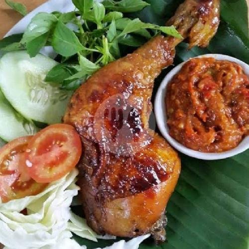 Ayam Bakar menu Uduk & Lalapan (Spesial Ayam & Bebek), Gondangrejo