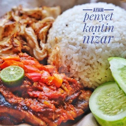Ayam Penyet Kantin Nizar: Nostalgia Rasa dan Kenangan di Tengah Kota Bandung
