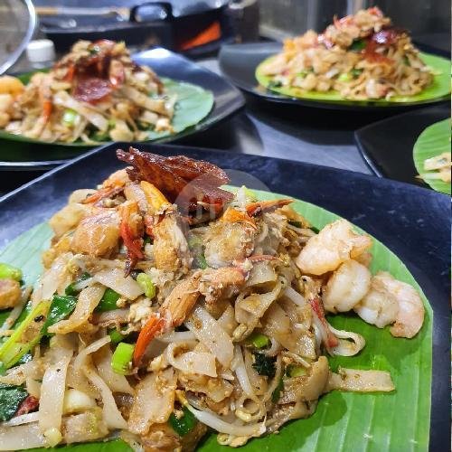 Kwetiau Goreng Seafood Chasiu menu Kwetiau Akang, Muara Karang