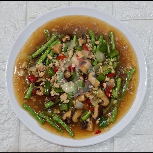 Nasi Hainam menu Resto Karina Alie, Bandengan Utara