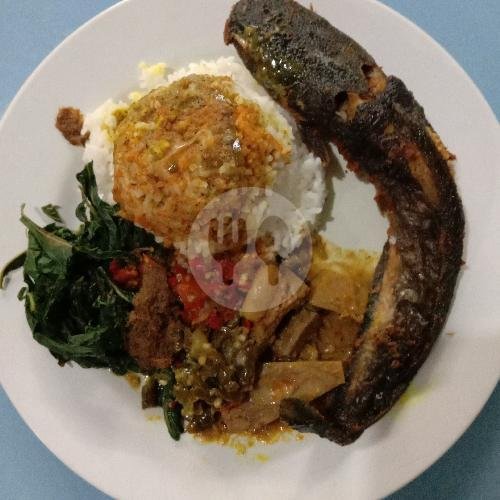 Nasi Lele Balado menu Masakan Padang Selamat Baru, Dr Radjiman