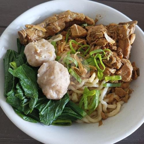 Mie Ayam Komplit menu Kedai Arumdalu, Gegerkalong Hilir