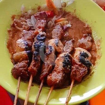 Sate Otot menu Sate Klopo Ondomohen Bu Asih