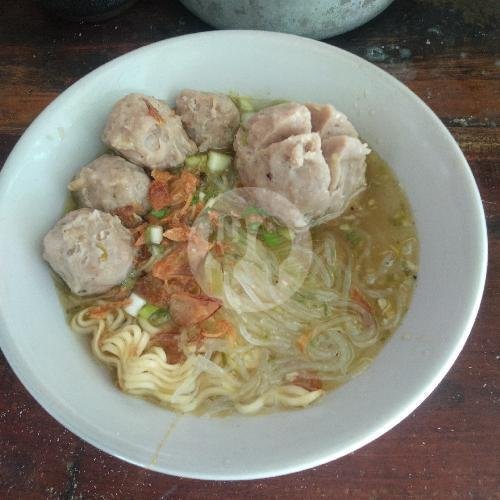 Bakso URAT BESARRR menu Mie Ayam Bakso Pak Yanto, Dewi Sartika