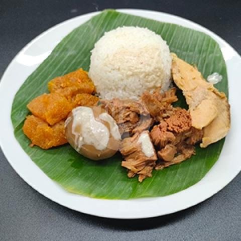 NASI AYAM GORENG menu Adem Ayem, Sangaji