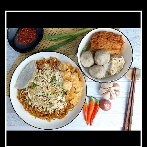 MIE YAMIN ASIN menu Bakso Ogil - Yogummy Yoghurt, Sarikaso 3
