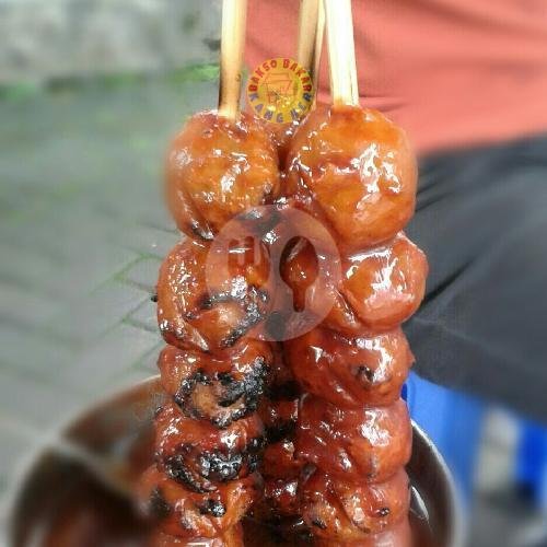 Paket 2 Tusuk Bakso Bakar menu Bakso Bakar dan Cwie Mie Kang Her, Sengkaling