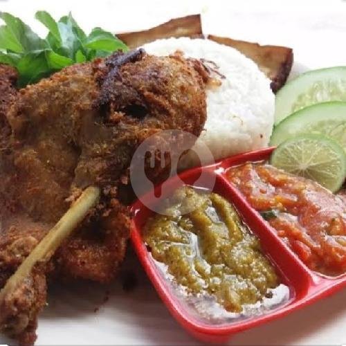 Paket Kepala Ceker menu Warung Teras, Sukun