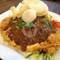 Review Depot Mierah: Nasi Kuning Terbaik di Kendangsari 2, Surabaya
