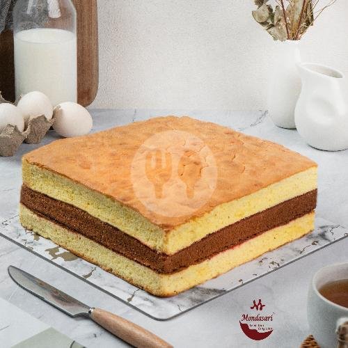 Lapis Legit Coklat menu Mondasari Bakery, Gajah Mada