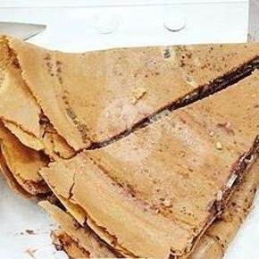 Manis Keju menu Martabak Bandung 33, Cabe Raya