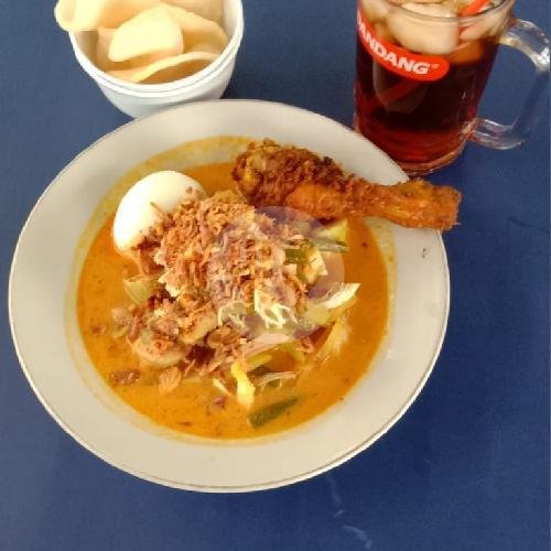 Lontong/bh menu Waroeng Bunda Lontong Sayur Sumatera & Nasi Kuning, Giwangan