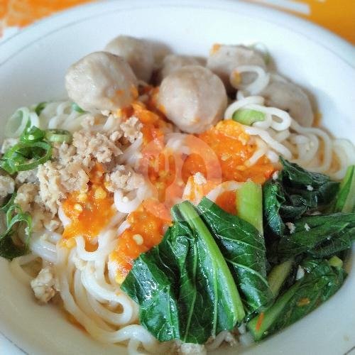 Teh Botol Sosro menu Mie Baso Blok M, Cinehel