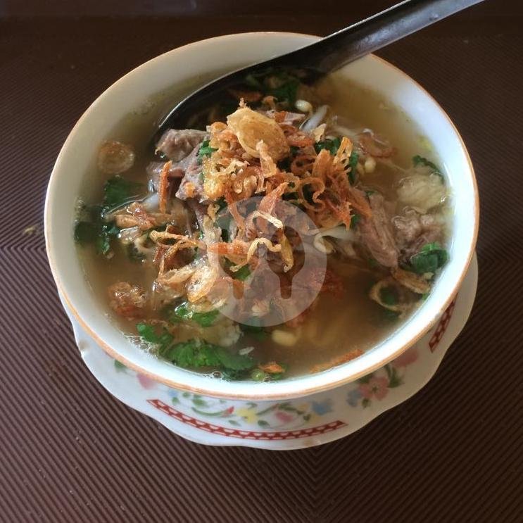 Review Soto Segeer Mbok Giyem: Kuliner Lezat dan Pengalaman Tak Terlupakan di Gandul