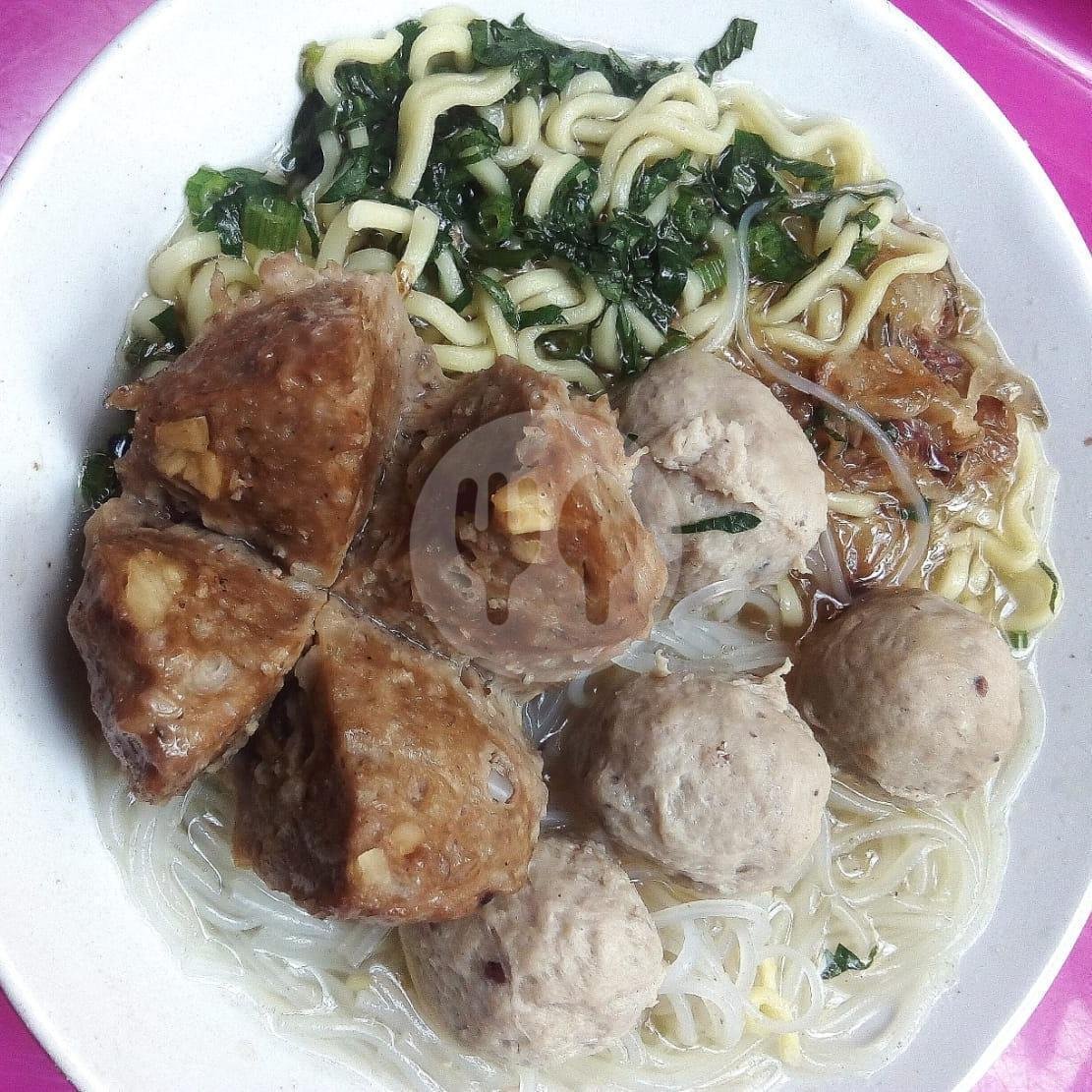 Baso Urat menu Bakso Tenis & Mie Ayam, Ringin Raya