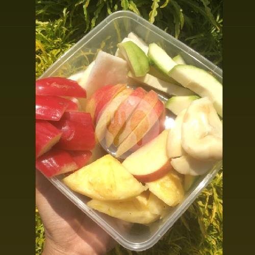 Mangga cocol bumbu rujak kacang menu Asinan Ohana, Joho