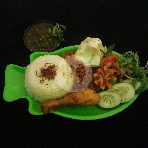 Nasi Ayam Sayap Kremes menu Ayam Goreng Kremes Lombok Ijo Mak Tik, Margorejo Timur
