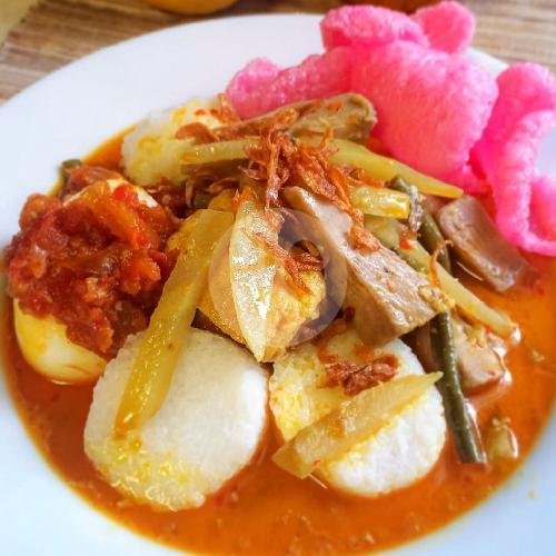 Lontong Padang + Telor menu Waring Uni Nofi