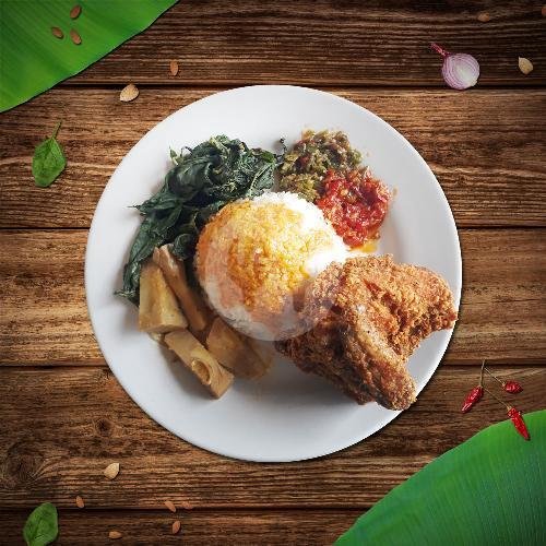 Nasi Ayam Balado menu Rumah Makan Putra Tunggal (Masakan Padang), Pulo Gadung