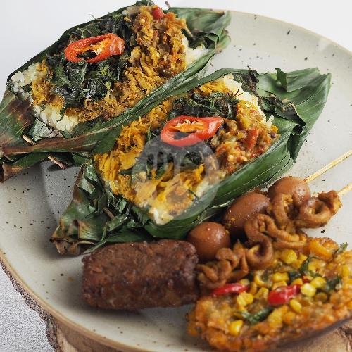 Sate Usus menu Angkringan Mbok Nom, Gayungsari