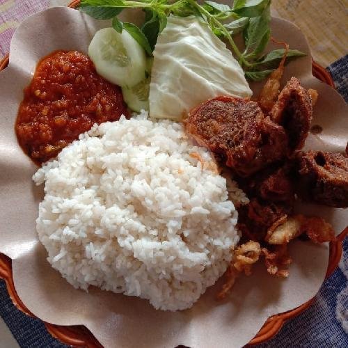 Review Lesehan SS Serba Special di Jl. Wahid Hasyim Yogyakarta: Makanan Enak dengan Harga Terjangkau