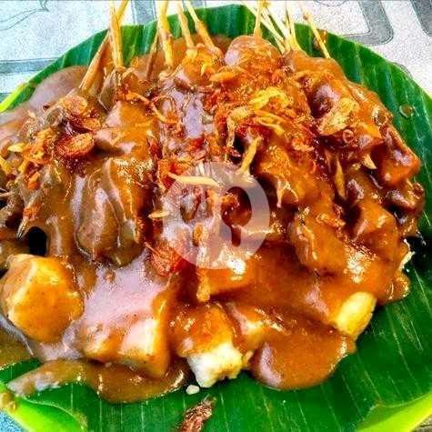 10 Tusuk Sate Daging  + Ketupat menu Sate Padang Minang Piaman Lapangan Bola, Pasar Pengampuan Kebon Jeruk