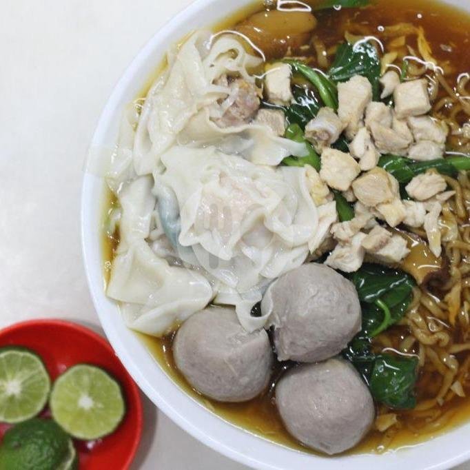 Yamien Asin Ayam menu Lomie 61, TKI