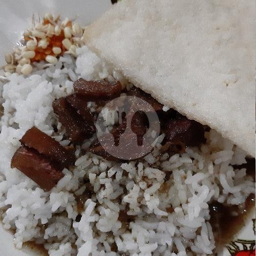 Jeruk Hangat menu Warung Naga Mas, Slamet Riyadi