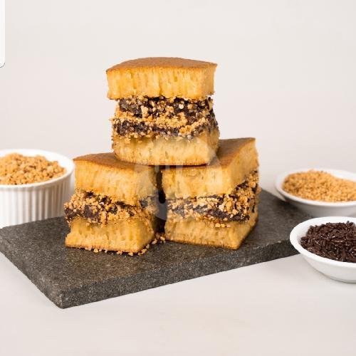 Martabak Bandung Jaya 75: Kenangan dan Rasa yang Menggugah Selera di Pluit