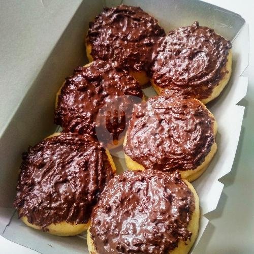 Coklat Crunchy Mini 6pcs menu Donat Qnatha, Leuwianyar