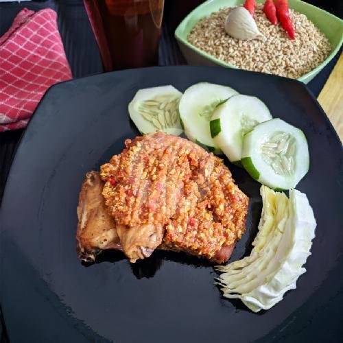 Ayam GEPREK Mawut Tanpa Nasi menu Ayam Gepuk S N, UNS