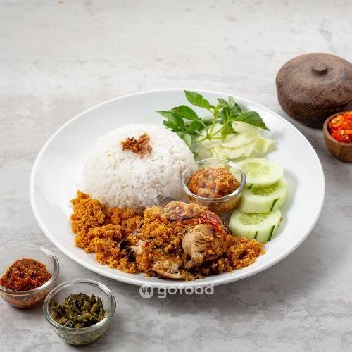 Nasi Lele Kremes menu Sambel Huh Hah Mak Tum, Wirobrajan