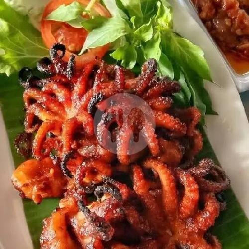 Kerang Hijau Saus Padang menu Barbarian Kerang Tegal, Majasem